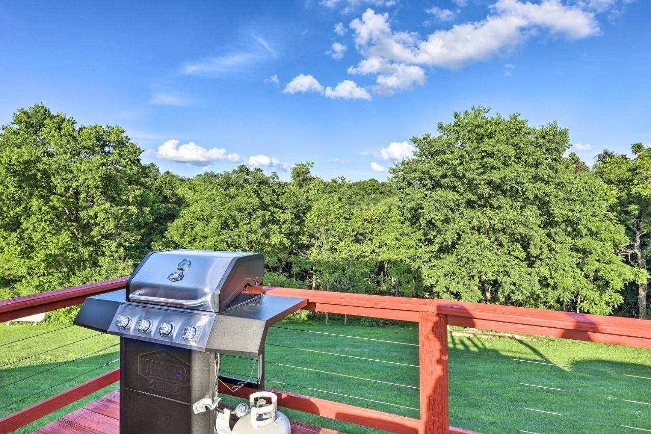 Williamstown Gem With Private Pool And Hot Tub! Villa Exterior photo