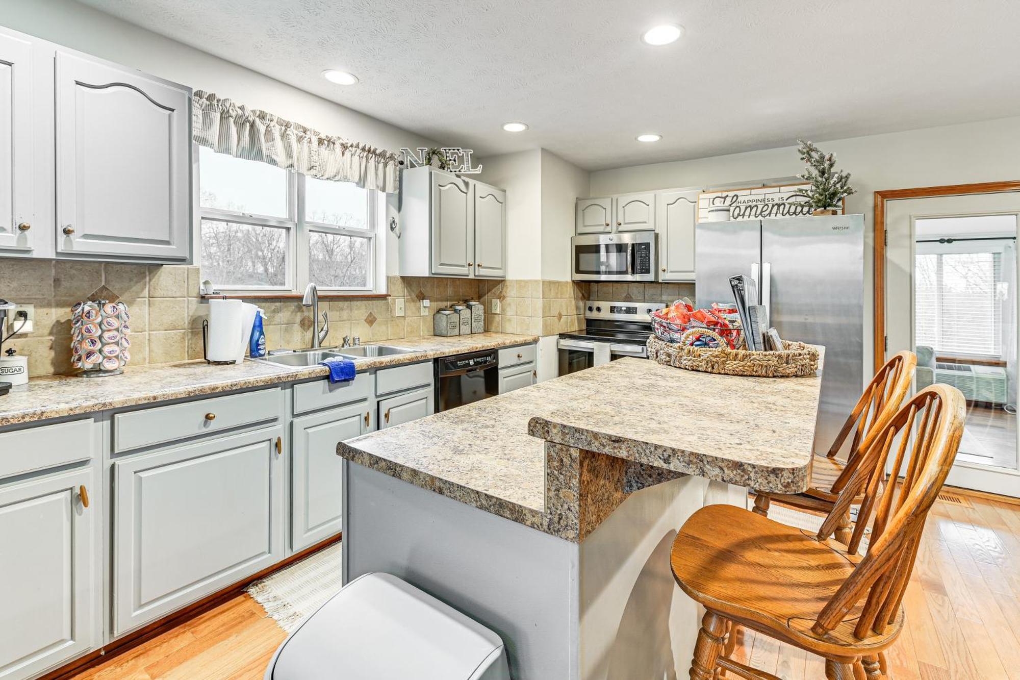 Williamstown Gem With Private Pool And Hot Tub! Villa Exterior photo