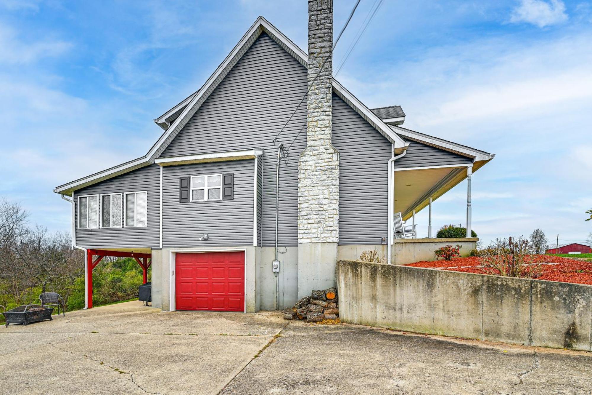 Williamstown Gem With Private Pool And Hot Tub! Villa Exterior photo